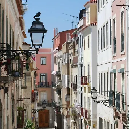 Santo Amaro Garden Lisboa